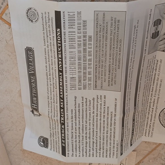 Thomas Kinkade Christmas express Hawthorne village,"bringing home the tree" - Picture 13 of 13